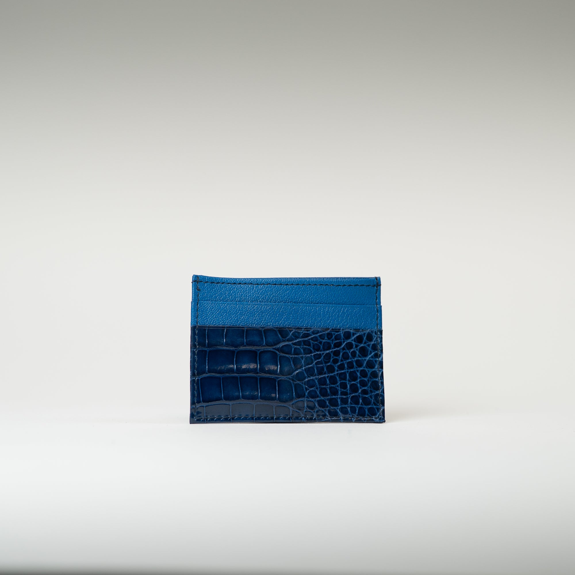 Porte-cartes crocodile bleu