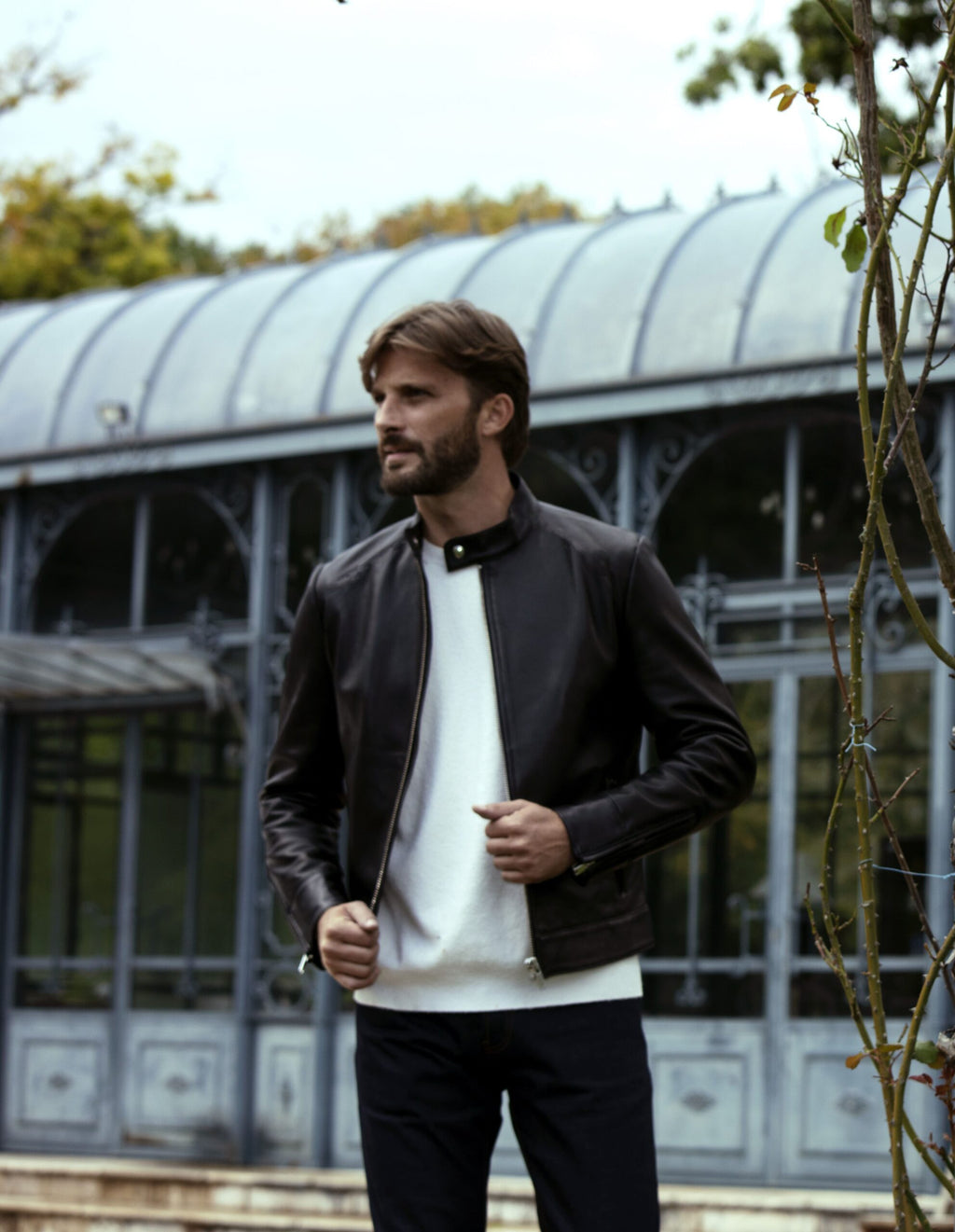 Blouson Minimaliste En Cuir