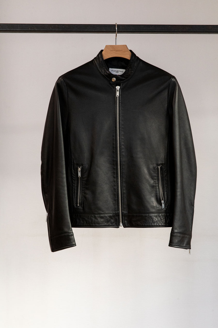 Minimalist — Black dipped lambskin — Size 50