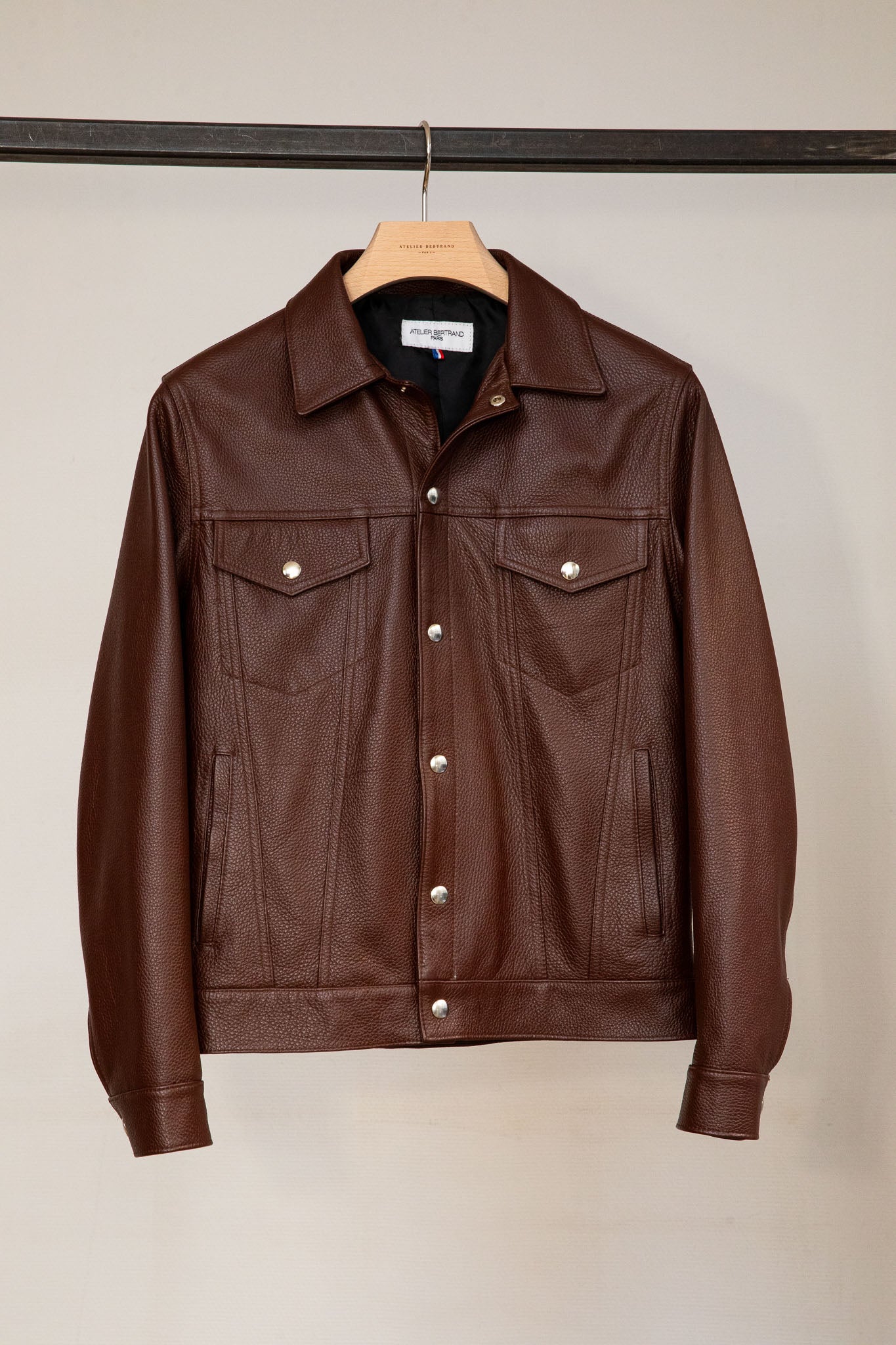 Trucker — Honey deer — Size 46